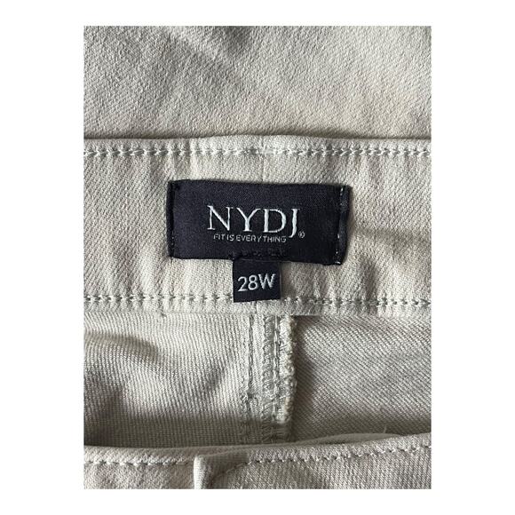 NYDJ Jeans  Marilyn Straight Crop Jeans In Plus Size 28W - Picture 4 of 7